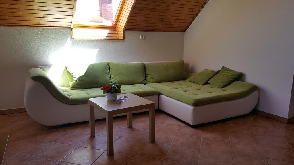 Apartman Nóra II. Buk Exterior foto
