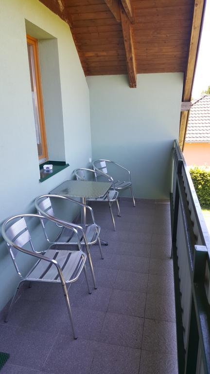 Apartman Nóra II. Buk Exterior foto
